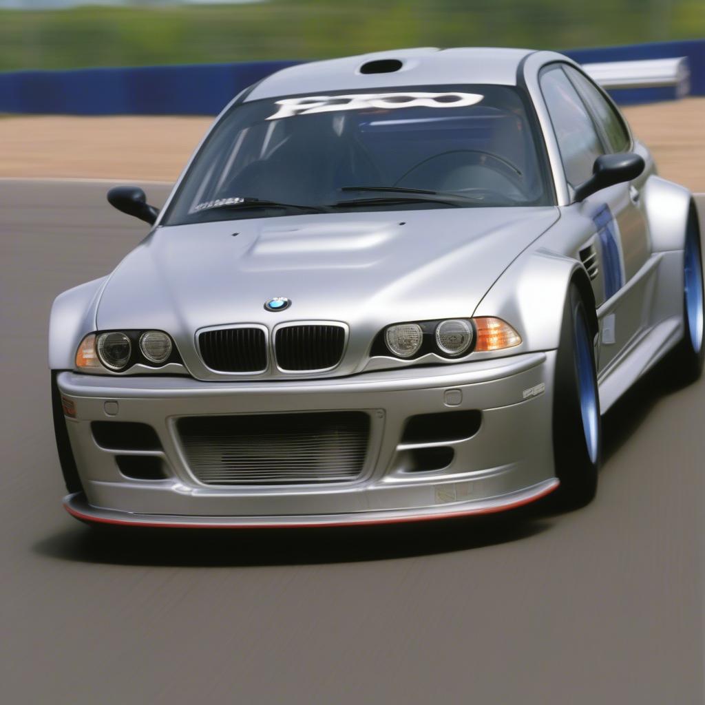 BMW M3 GTR E46 trên đường đua