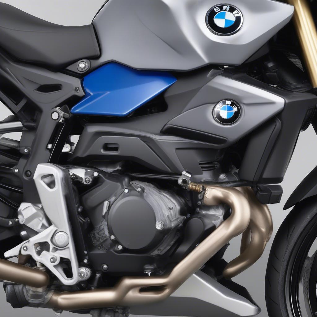 BMW G310R Black Colour: Động cơ mạnh mẽ