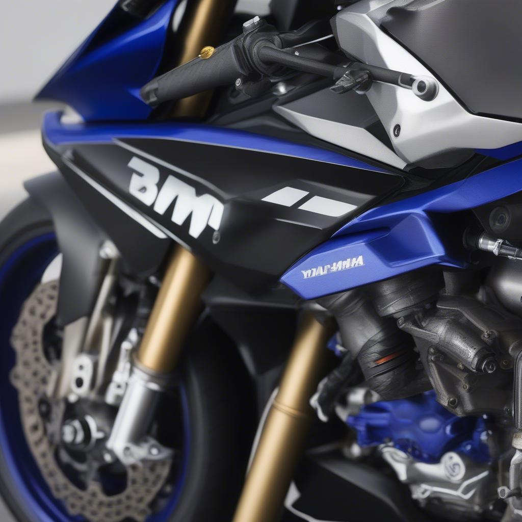 BMW HP4 và Yamaha R1M: So sánh động cơ