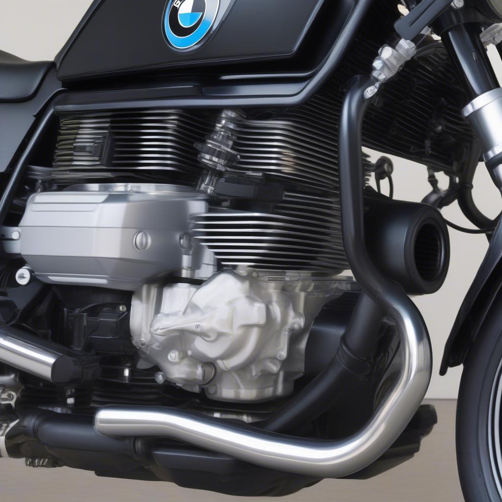 Động cơ nằm ngang của BMW K100