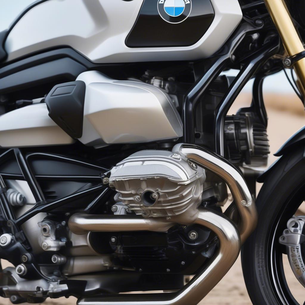 Động cơ Boxer mạnh mẽ của BMW R nineT 2019