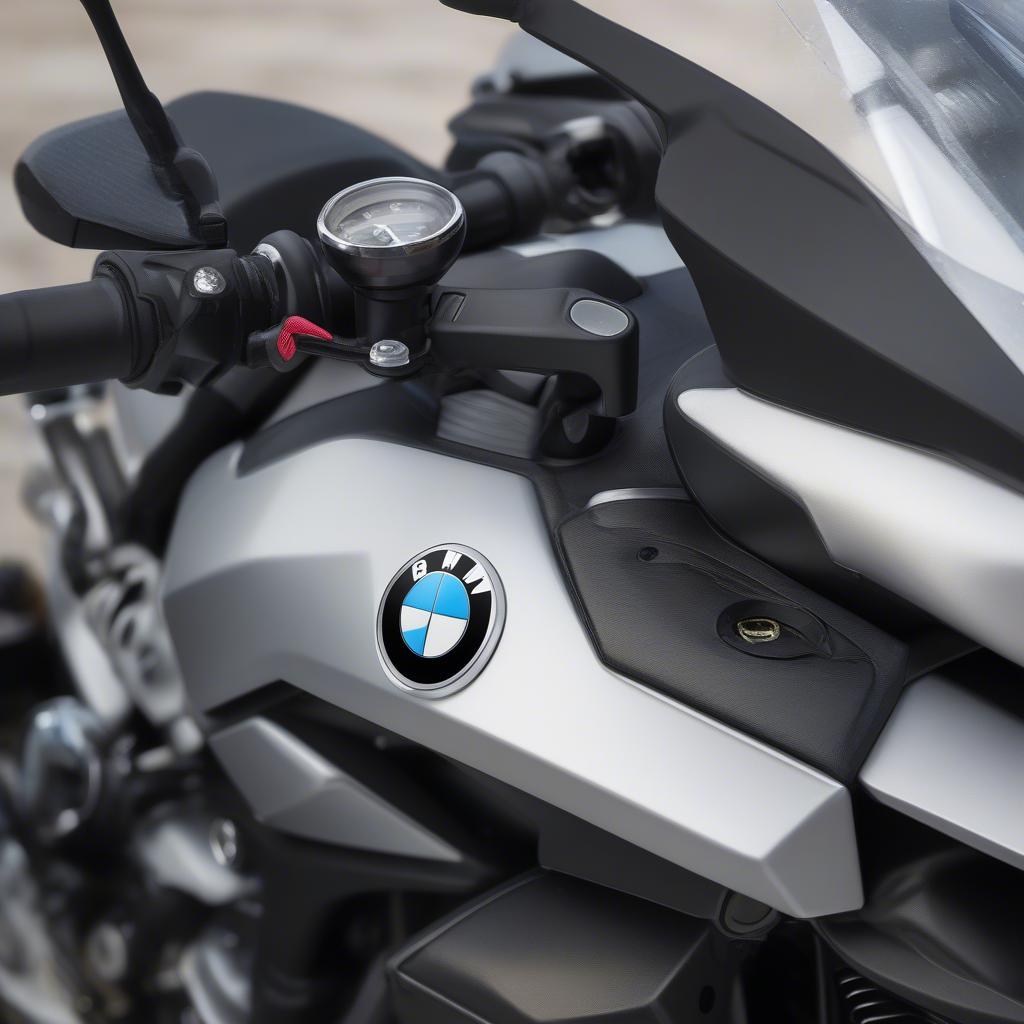 BMW R1200 RS hiện đại và sang trọng