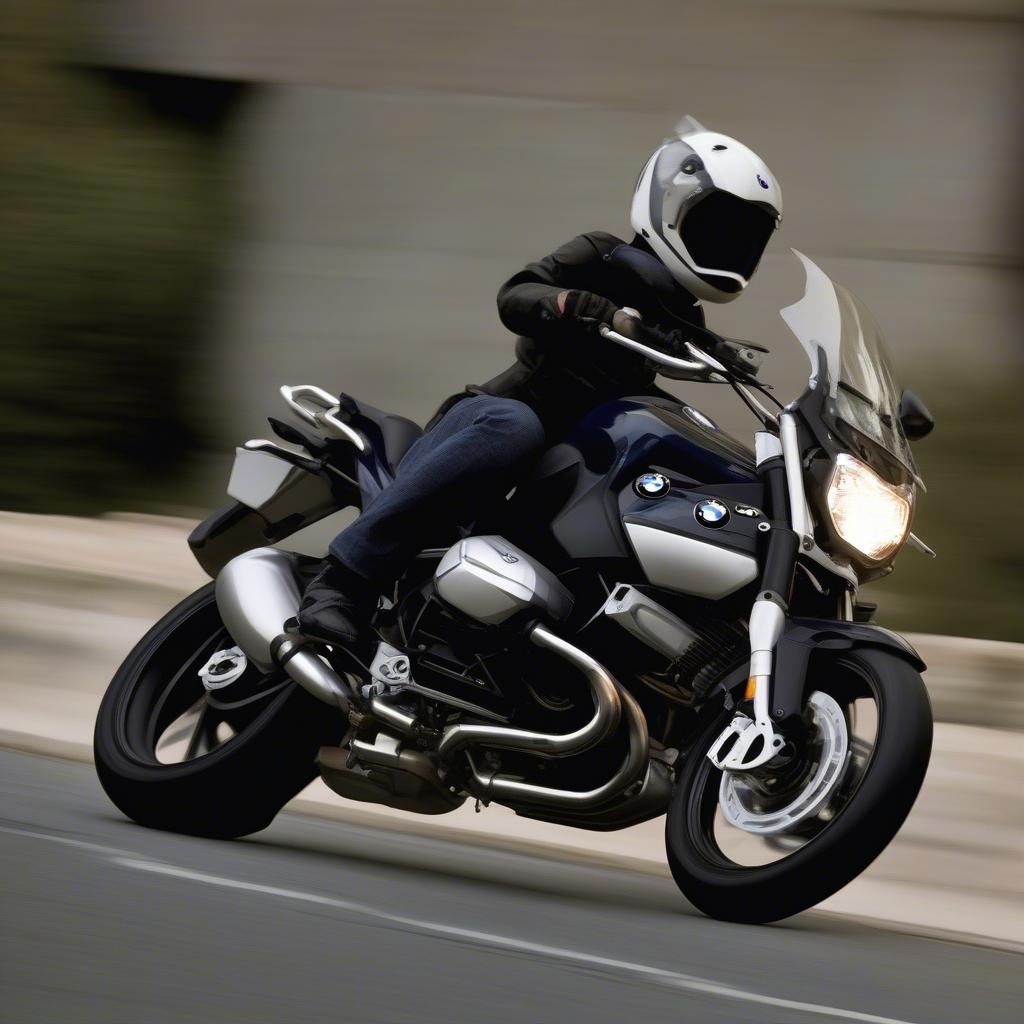 BMW R1200R 2011 Vận Hành