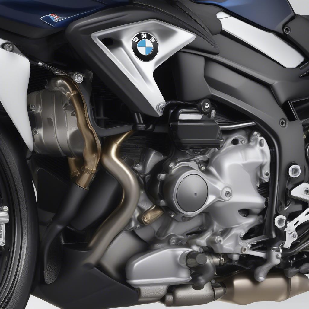 Động cơ BMW S1000RR 2016