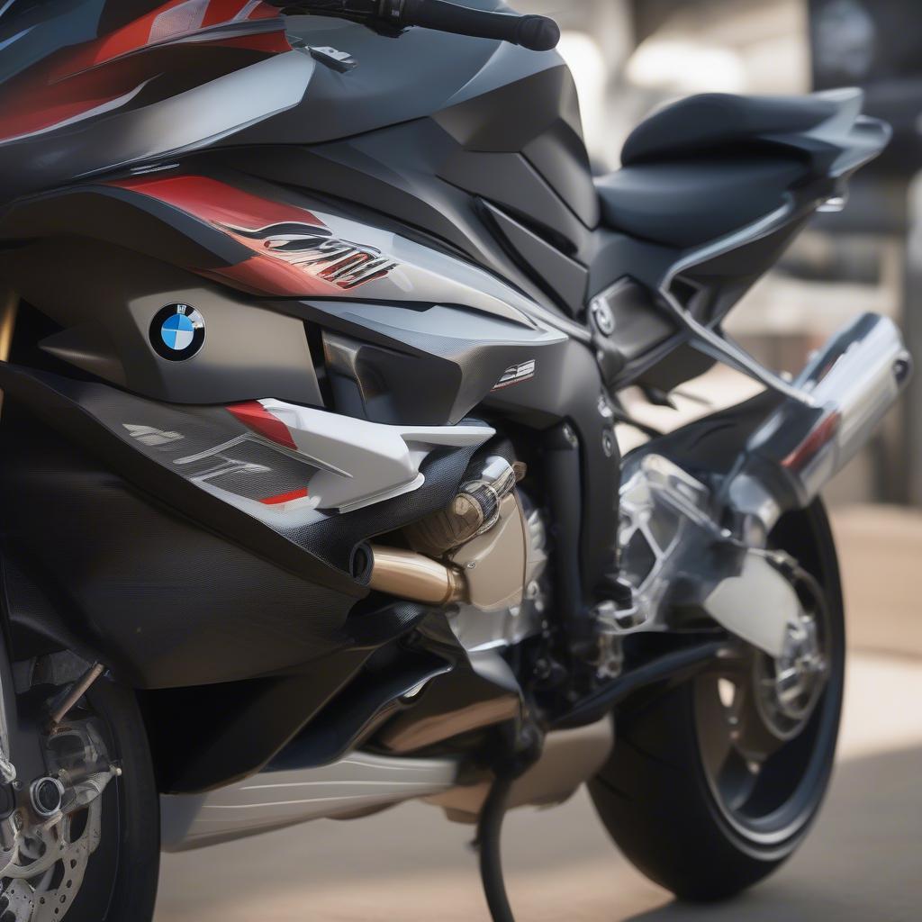 BMW S1000RR độ pô SC Project hầm hố