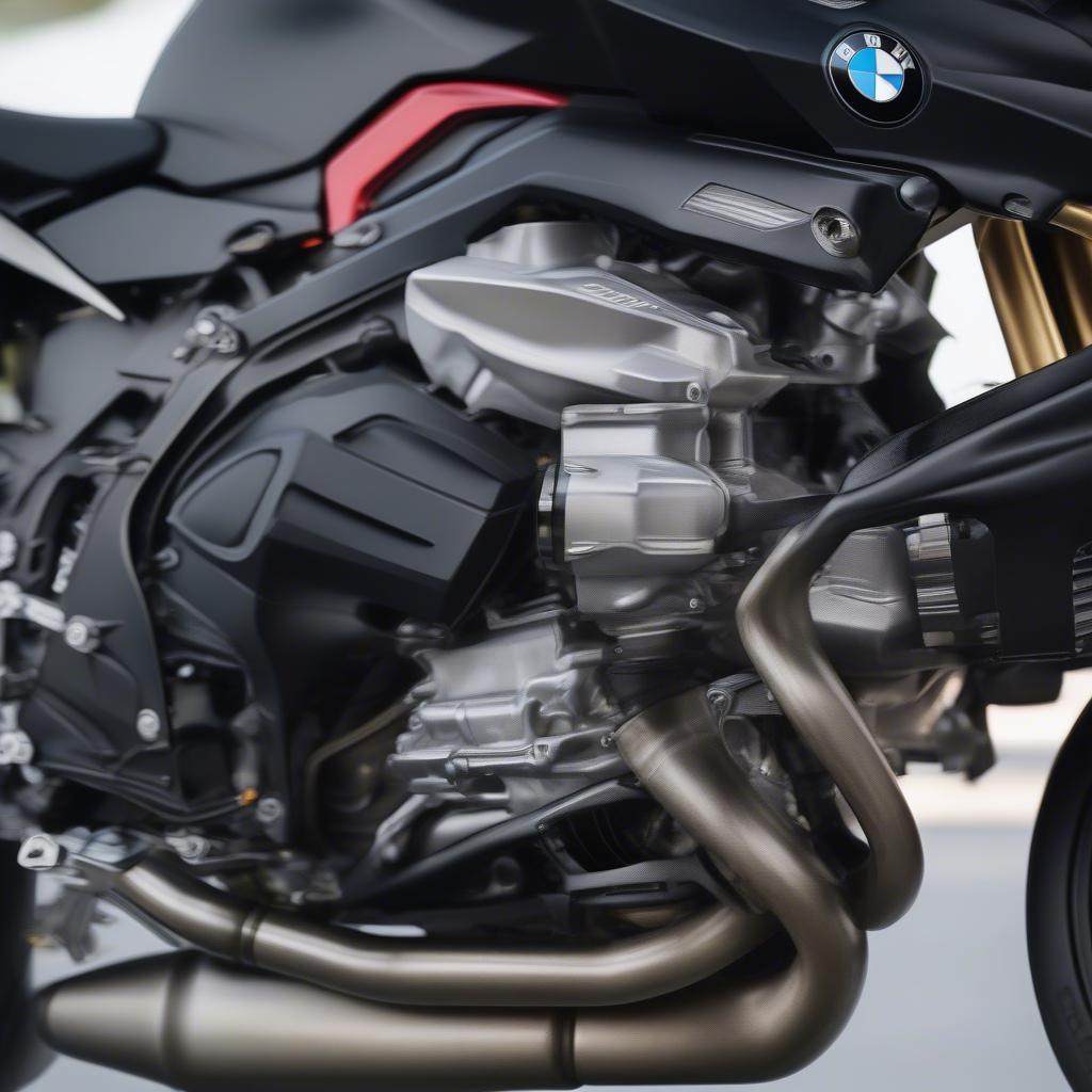 Động Cơ Mạnh Mẽ BMW S1000RR