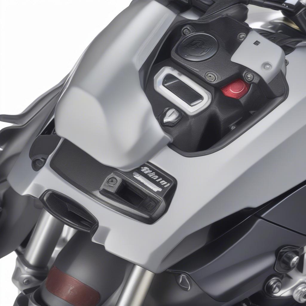 Hình ảnh chi tiết về BMW S1000R Top Case và các tính năng