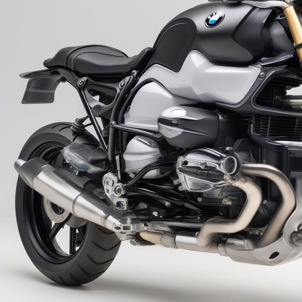 Lắp Đặt Ốp Kính BMW R nineT Đơn Giản Và Nhanh Chóng