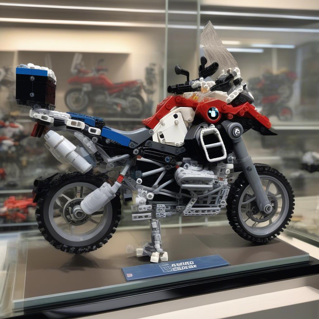 Mô hình Lego BMW R 1200 GS Adventure được trưng bày