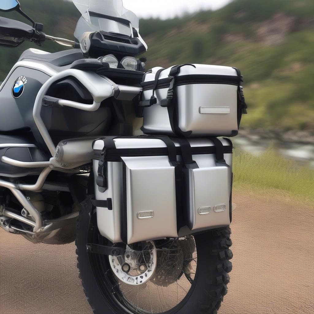 Thùng nhôm BMW GSA tăng khả năng chứa đồ